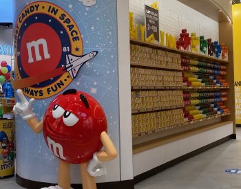 m&m store disney springs